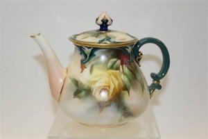 Worcester teapot