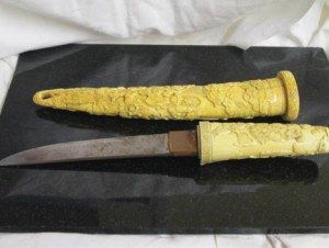 ivory carved Tanto