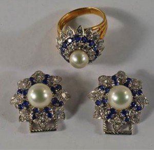pearl set ring