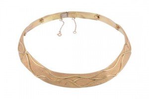 gold collar necklace