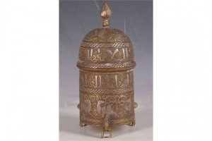 Islamic cylindrical box