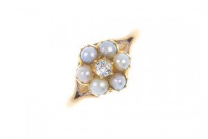 pearl cluster ring