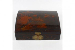 lacquer box
