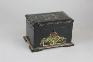 lacquered tea caddy