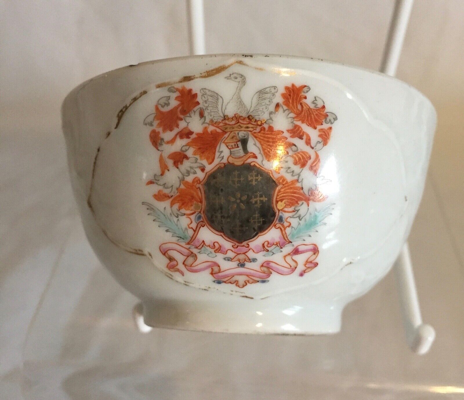 Chinese famille rose armorial porcelain tea bowl Qianlong soft paste