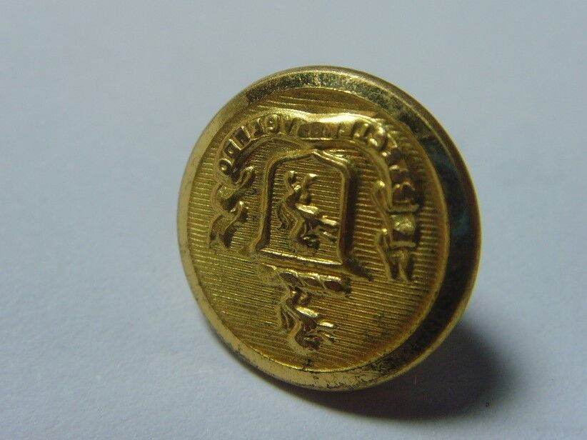 antique superior quality metal button spectemur agendo coat of arms 49859