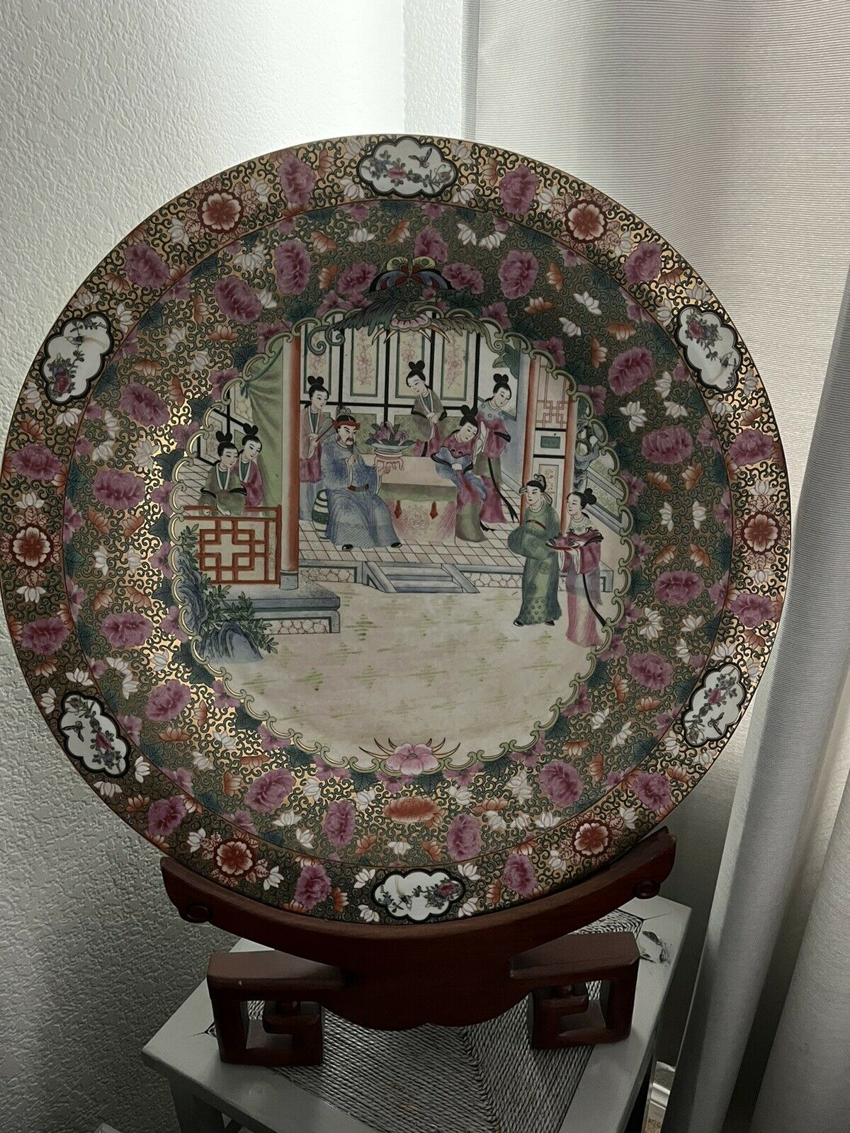 Large Chinese Qing Qianlong Porcelain Charger