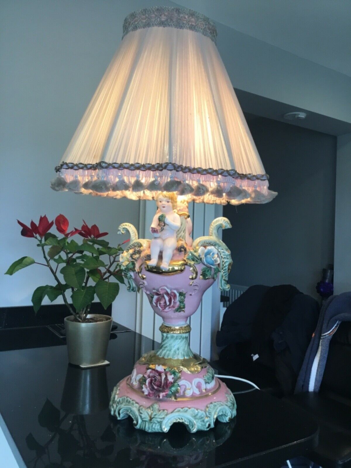 CAPODIMONTE ITALIAN Porcelain table Lamp Angels Cherubs
