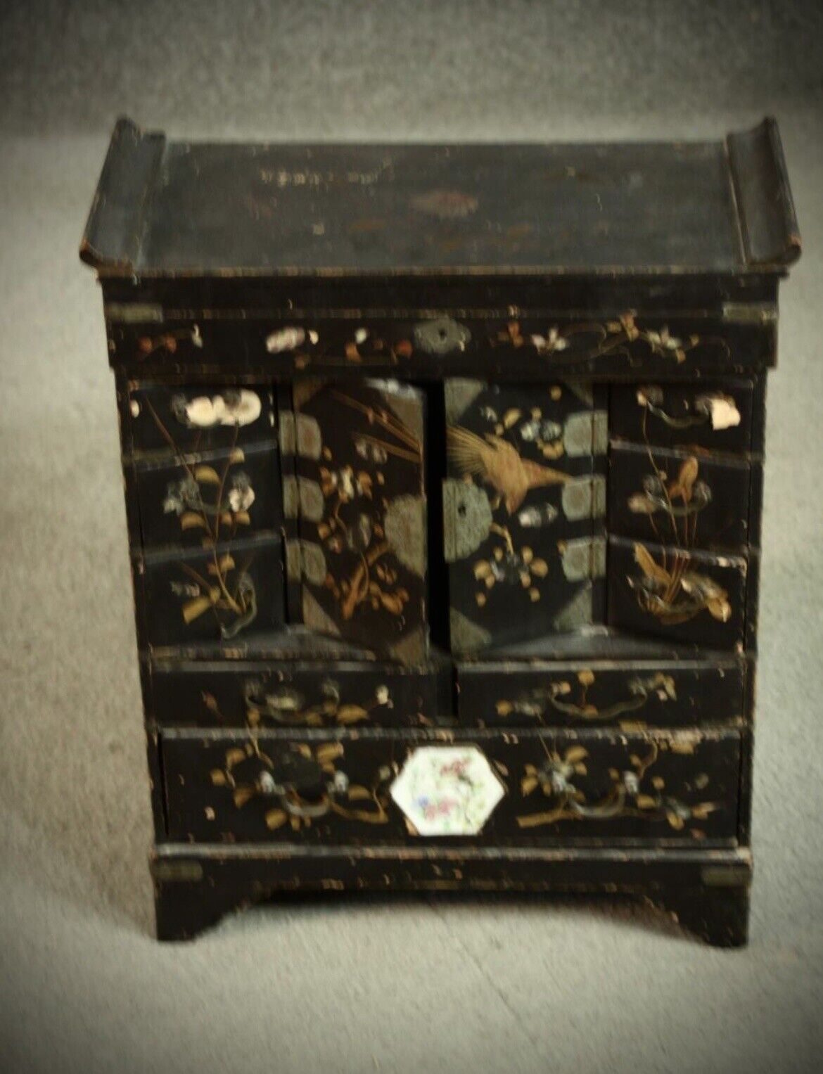 Antique Japanese Meiji Period Black Lacquered Tabletop Cabinet