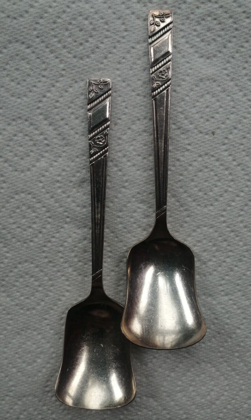 2 x V Ltd. Large Viners Square Caddy type Spoons