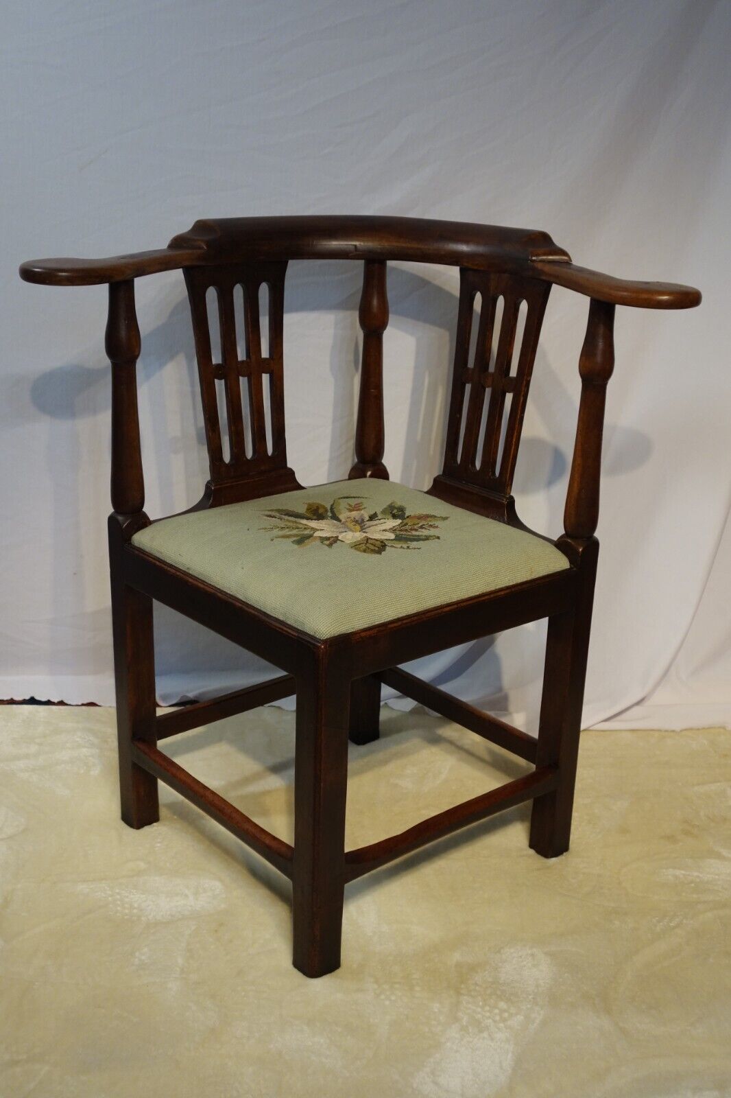 18th century Mahogany Corner chair with tapestry Seat