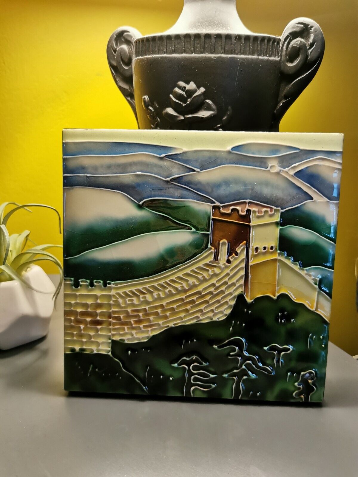 Antique Valuations: Beautiful Hand Painted Wall Tile 6 inch Square Vintage Ceramic Great Wall China
