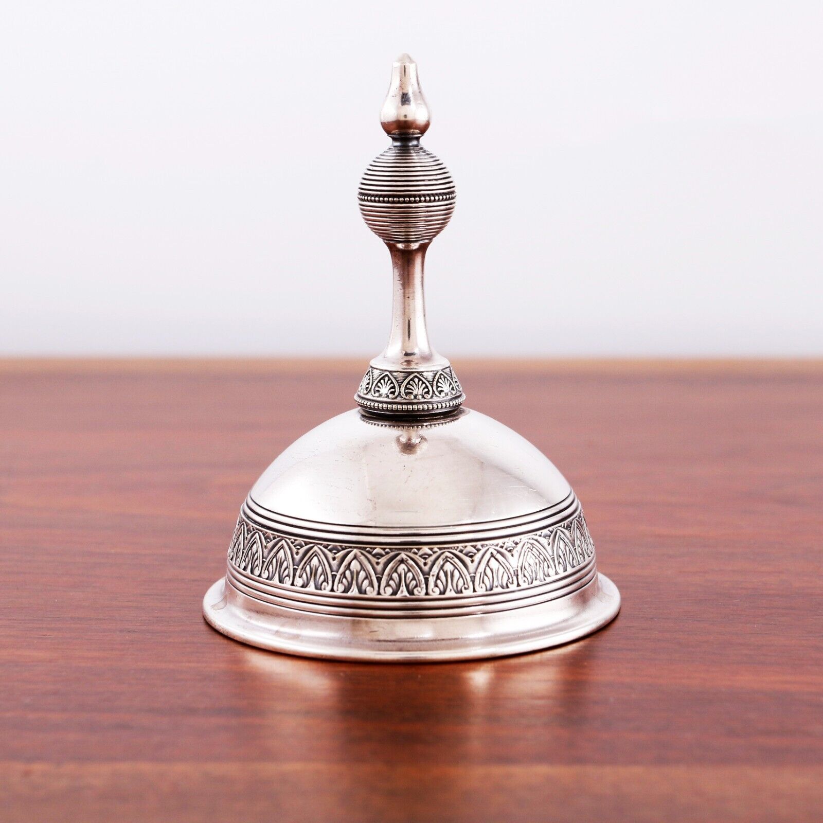 Antique Valuations: SUPERB GORHAM AESTHETIC SILVERPLATE TABLE BELL EGG AND DART 1881 NO MONOGRAM