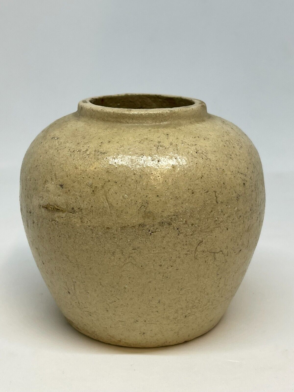 Antique Valuations: Chinese Salt Glaze Jar Indistinctly Marked