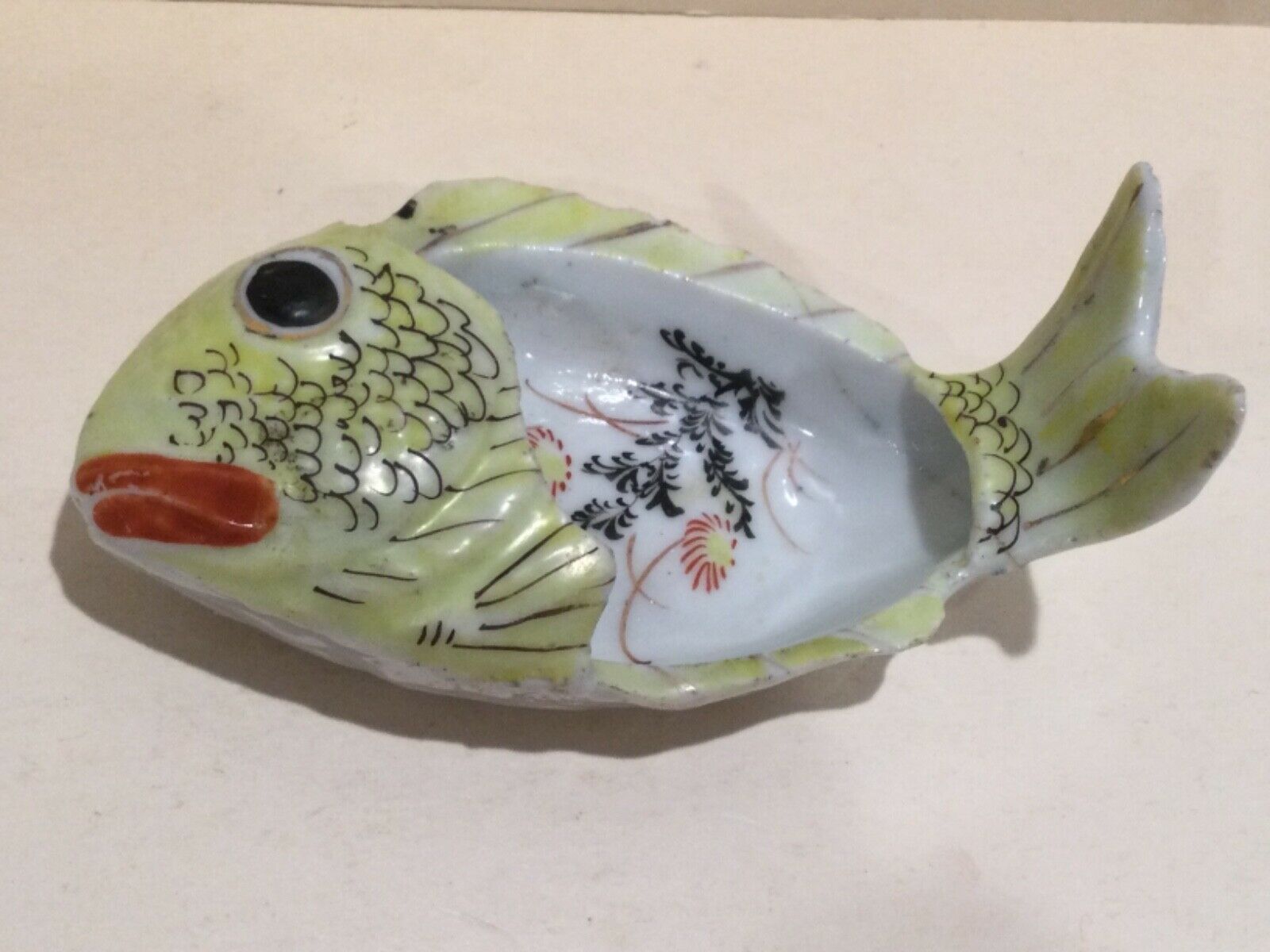 Antique Valuations: Antique Japanese Meiji Hand Sculptured Porcelain Fish Shaped Dish 2, circa 1860