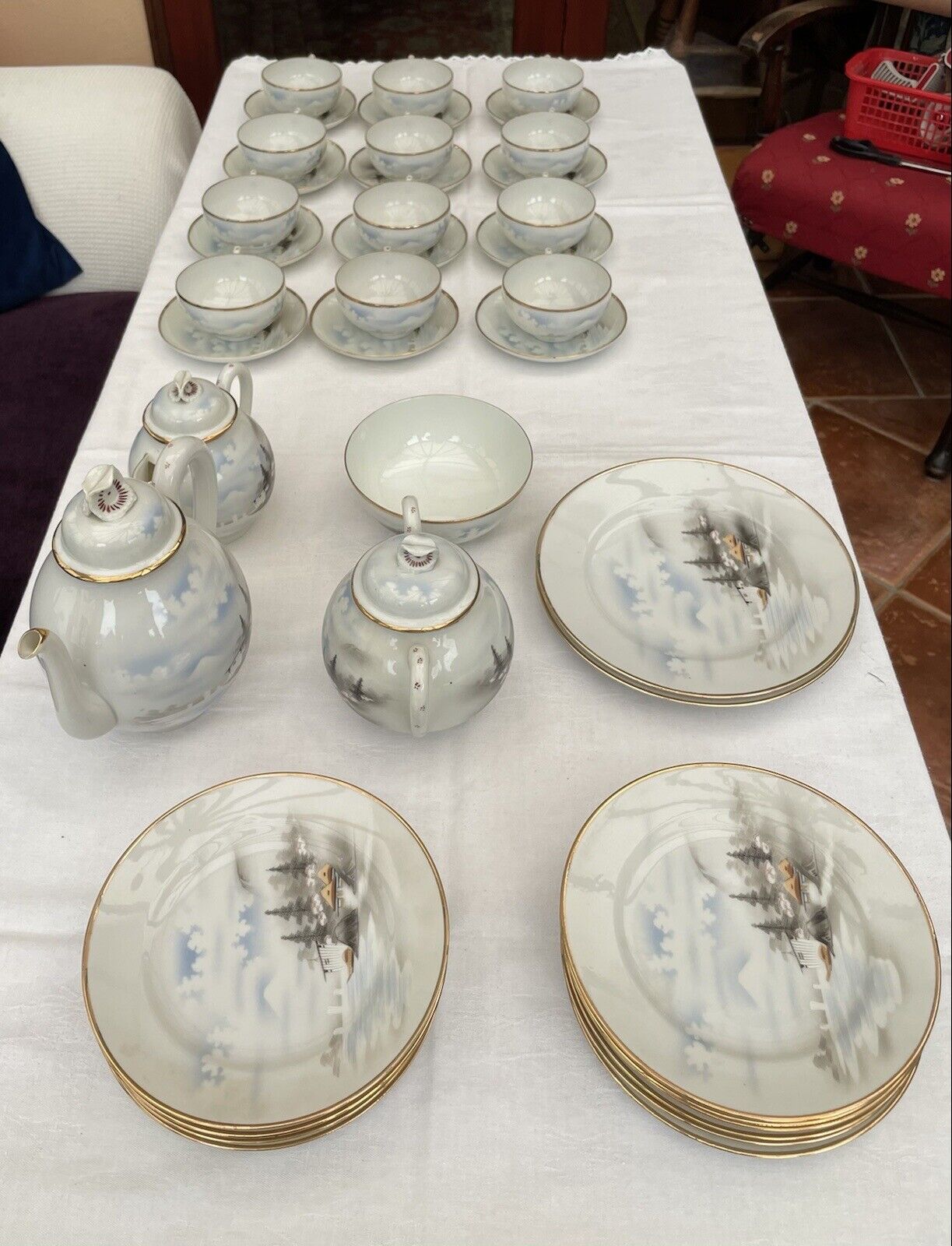 Antique Valuations: Vintage Japanese Kutani Lithophane Geisha Eggshell Porcelain Tea Set