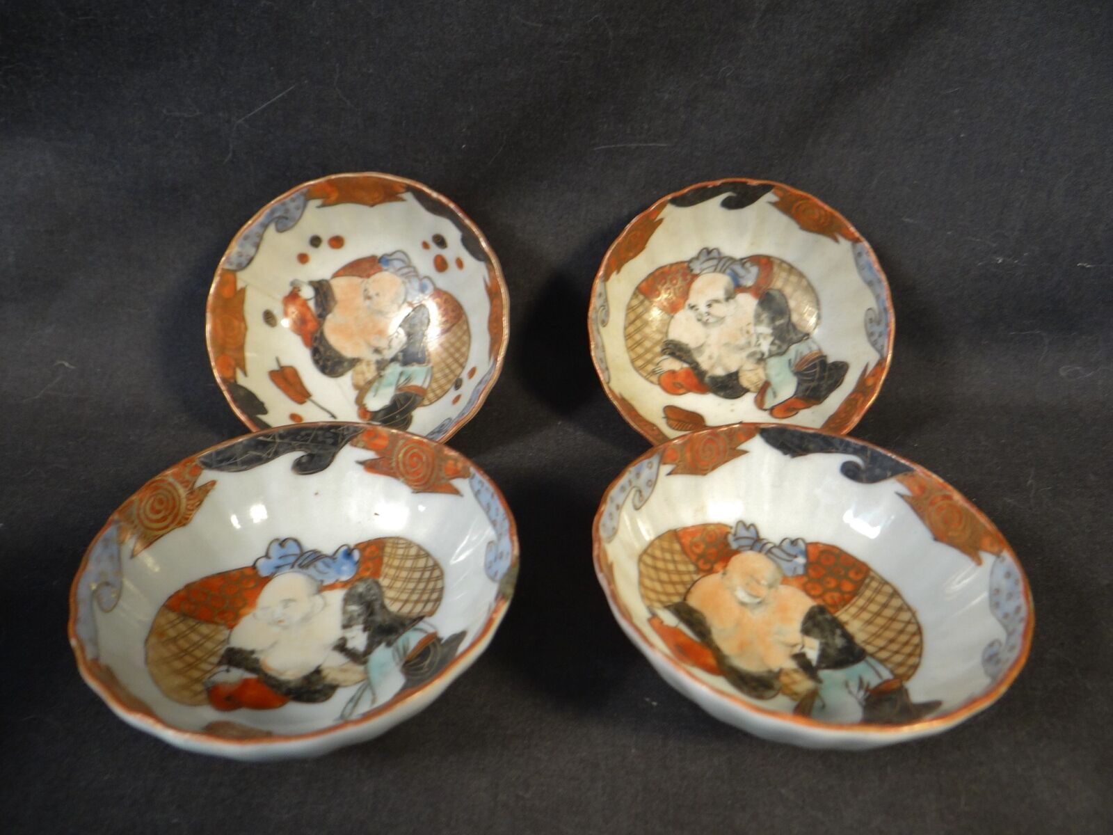 Antique Valuations: JAPANIESE IMARI KUTANI MEIJI SIGNED SET OF 4 FAT MAN SAKE CUPS