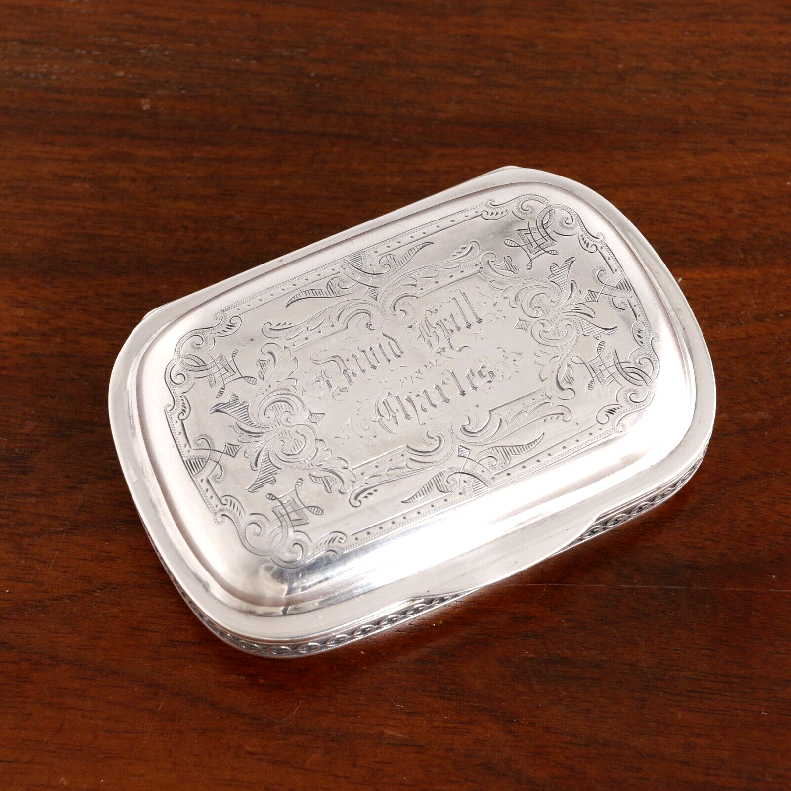 Antique Valuations: AMERICAN AESTHETIC COIN SILVER PARCEL GILT SNUFF BOX ELABORATELY ENGRAVED 1860S