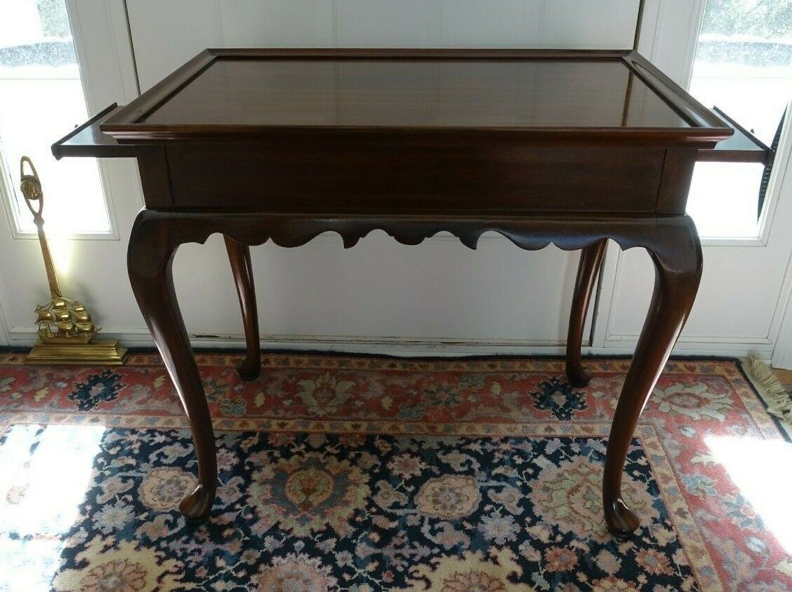 Antique Valuations: Harden Cherry Tea Table 2 Candle Stands / Side Leaves Federal Design