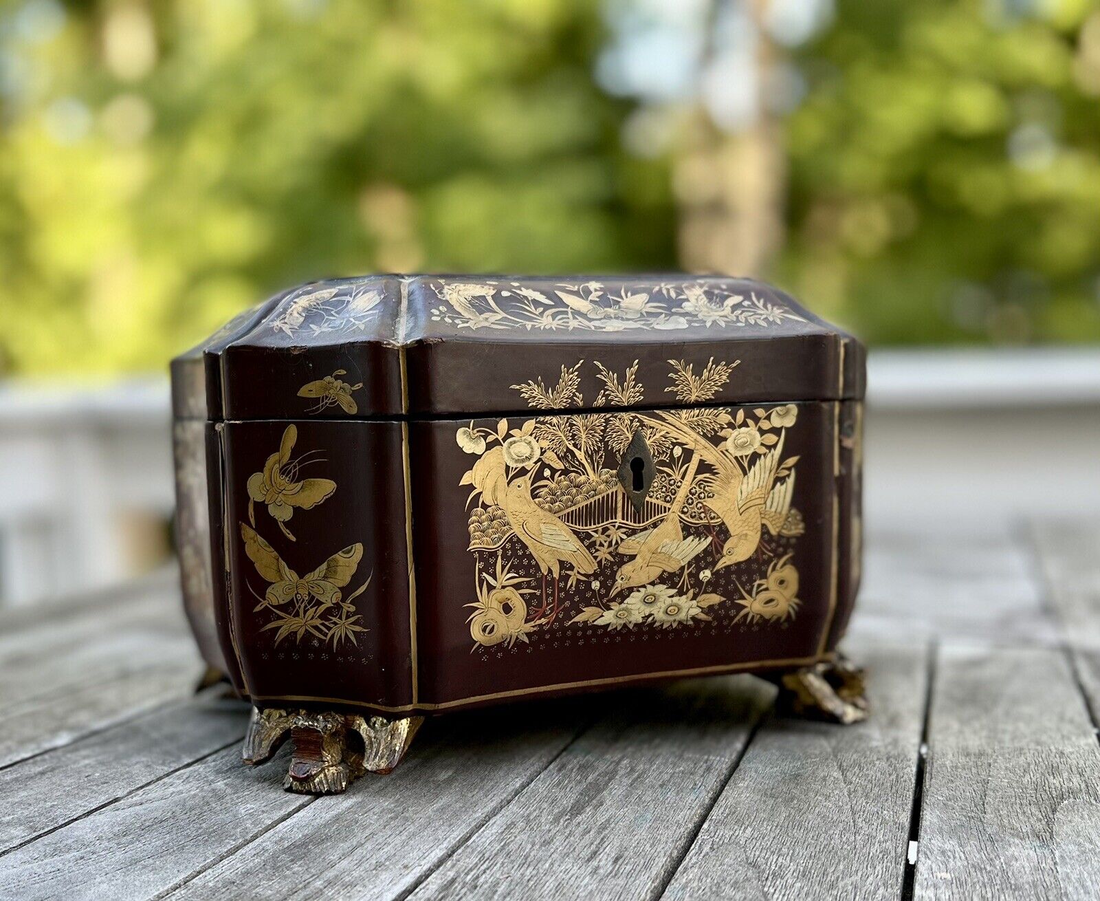 Antique Valuations: Antique 19th Century Chinese gold & red lacquer double  tea caddy