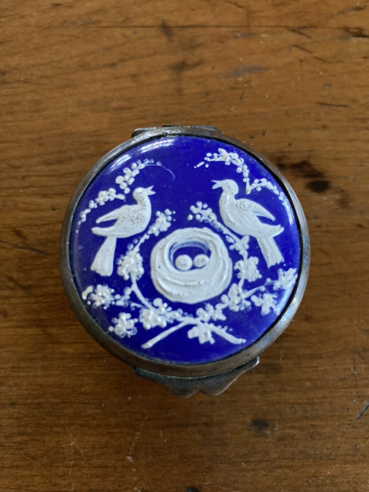 Antique Valuations: Minty Georgian Blue Enamel Snuff Box c.1780 w/ Raised Glaze Detail