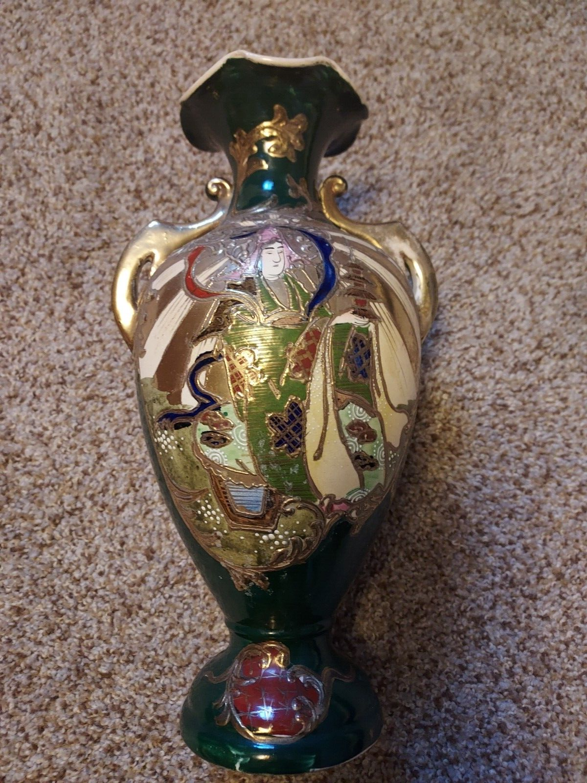 Antique Valuations: Antique Double Handled Japanese Moriage Vase w/ Raised Golden Glaze in GUC