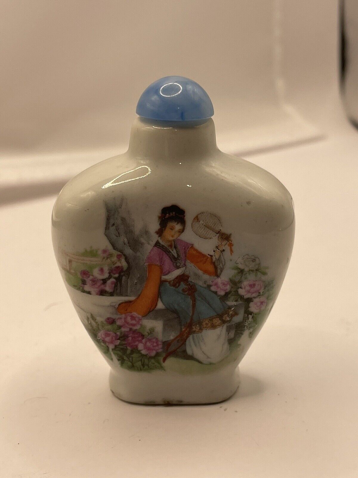 Antique Valuations: Chinese Porcelain Snuff Bottle