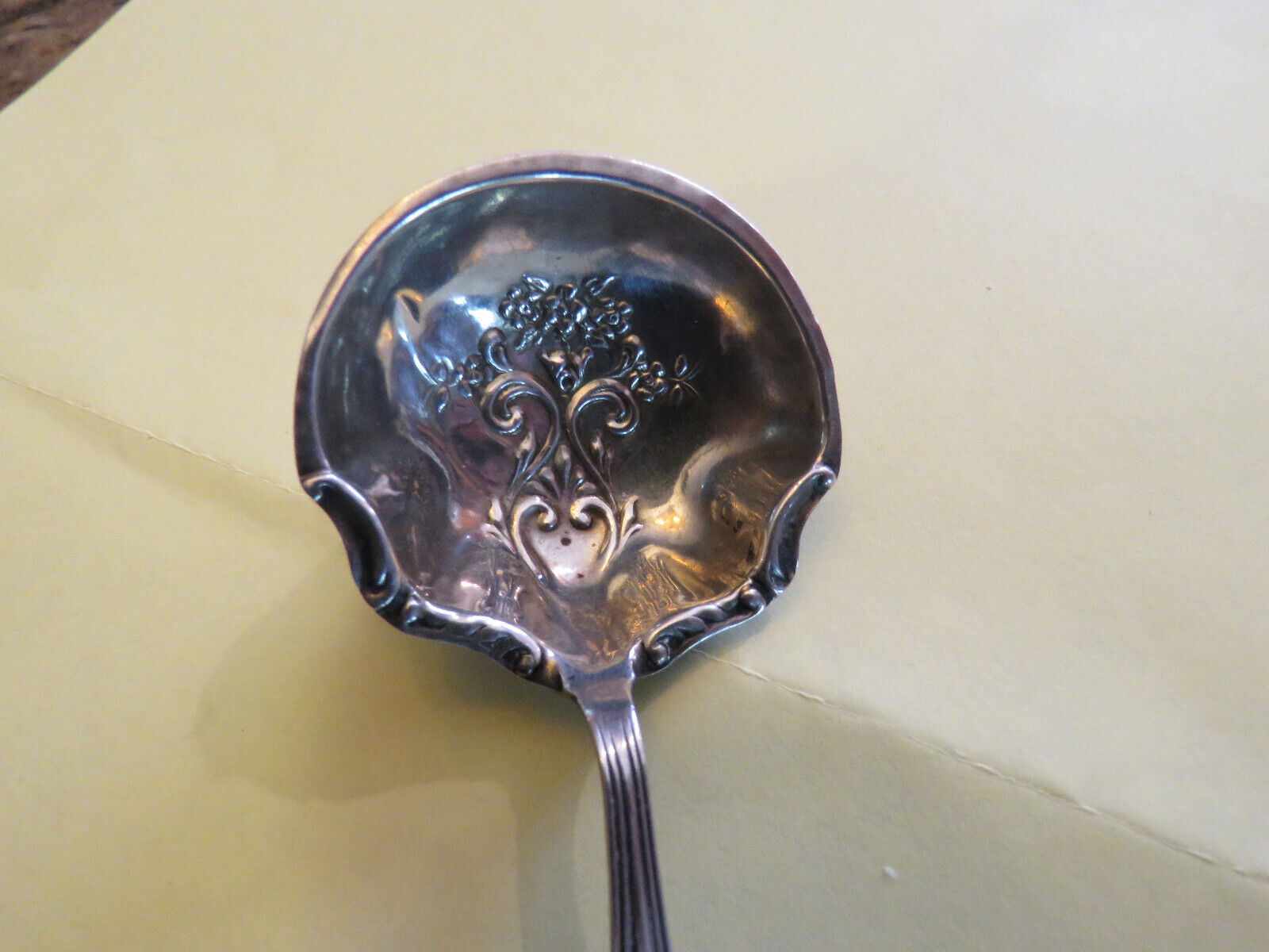 Antique Valuations: Vintage Sterling Silver Tea Caddy Spoon lot JJ
