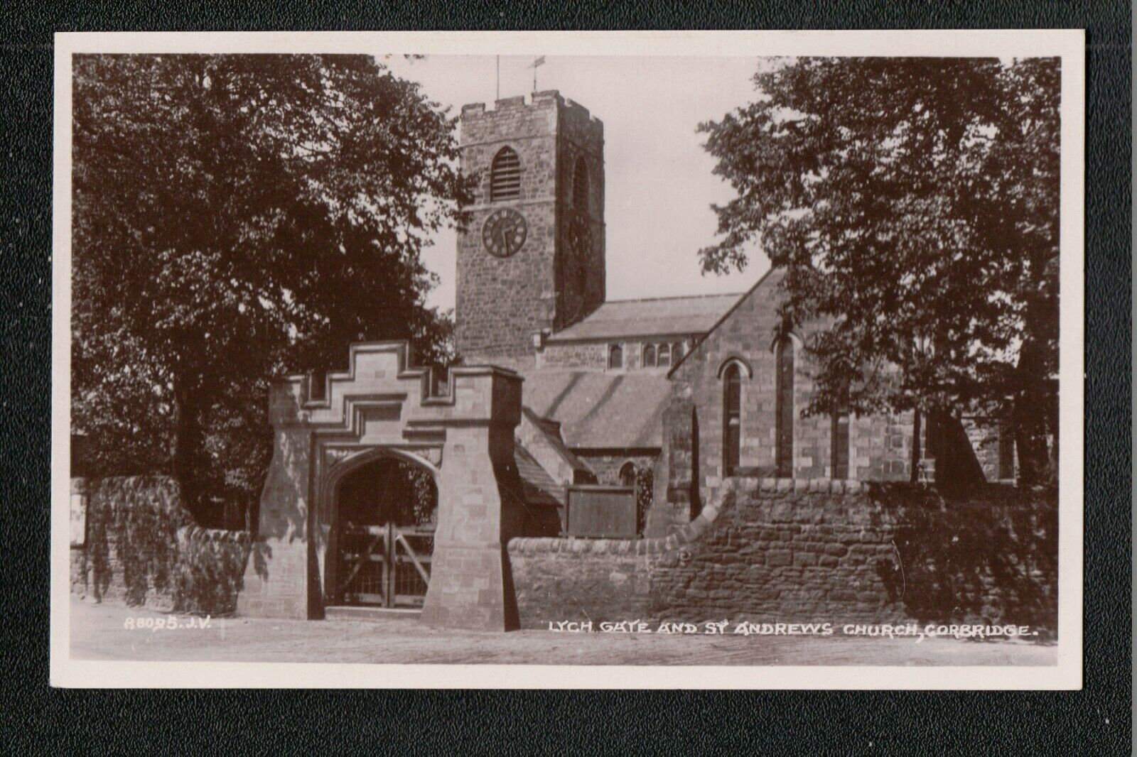 Lych Gate and St Andrews Church Corbridge 1930's ? RP Service ~ Northumberland