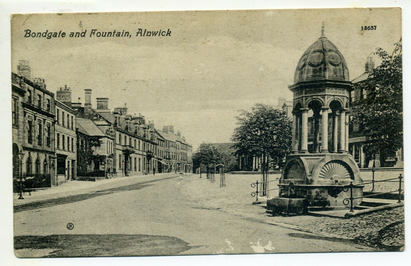 ALNWICK BONDGATE AND FOUNTAIN 1909 VALENTINES OLD POSTCARD