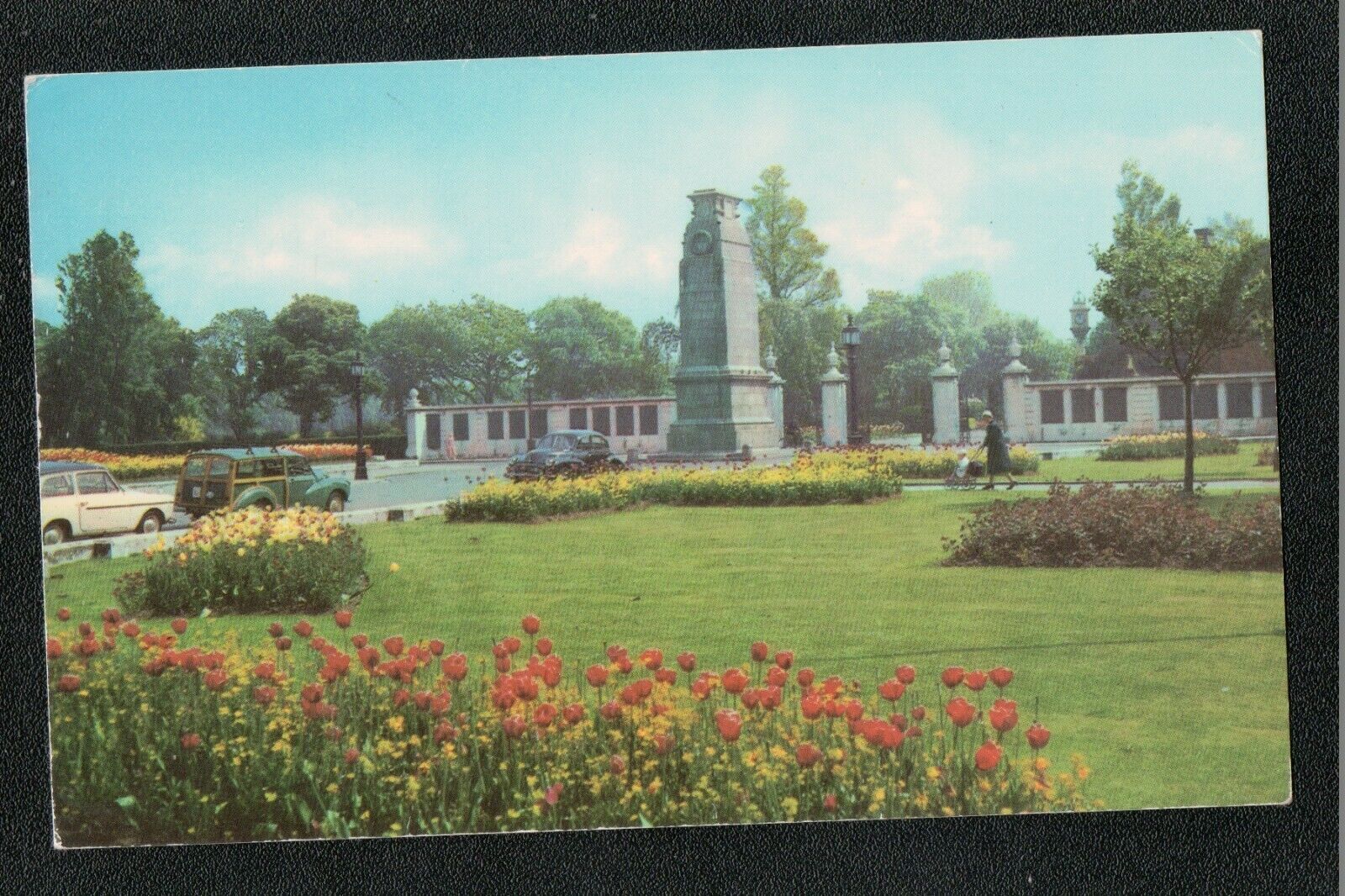 House Clearance - War Memorial & Entrance To Albert Park Middlesbrough 1970's ? Service Yorkshire