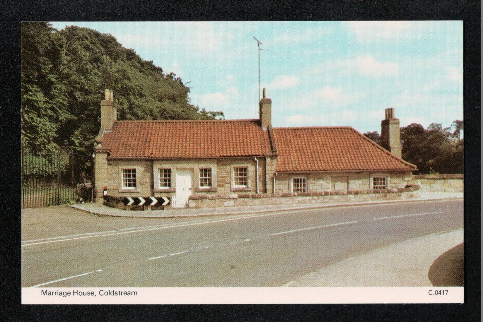 House Clearance - Marriage House Coldstream Scotland 1970's ? Service MINT CONDITION