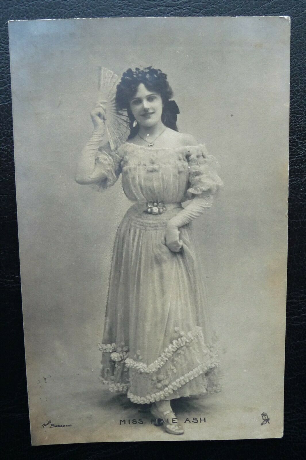House Clearance - EDWARDIAN ACTRESS MISS MAIE ASH POSTCARD POSTED MIDDLESBROUGH 1909