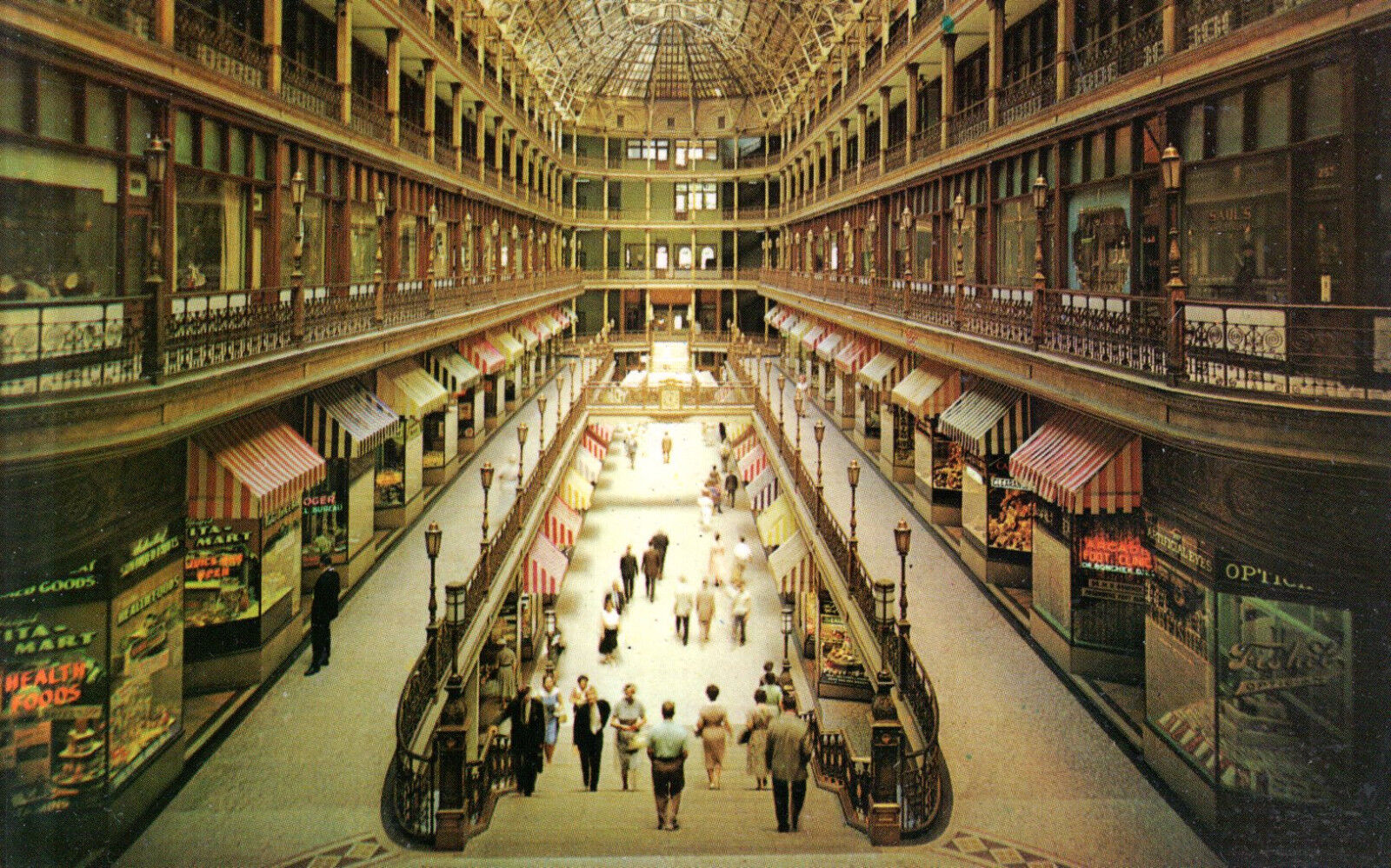 House Clearance - USA-Ohio-Cleveland-Shopping mall "The Arcade" in the heart of downtown