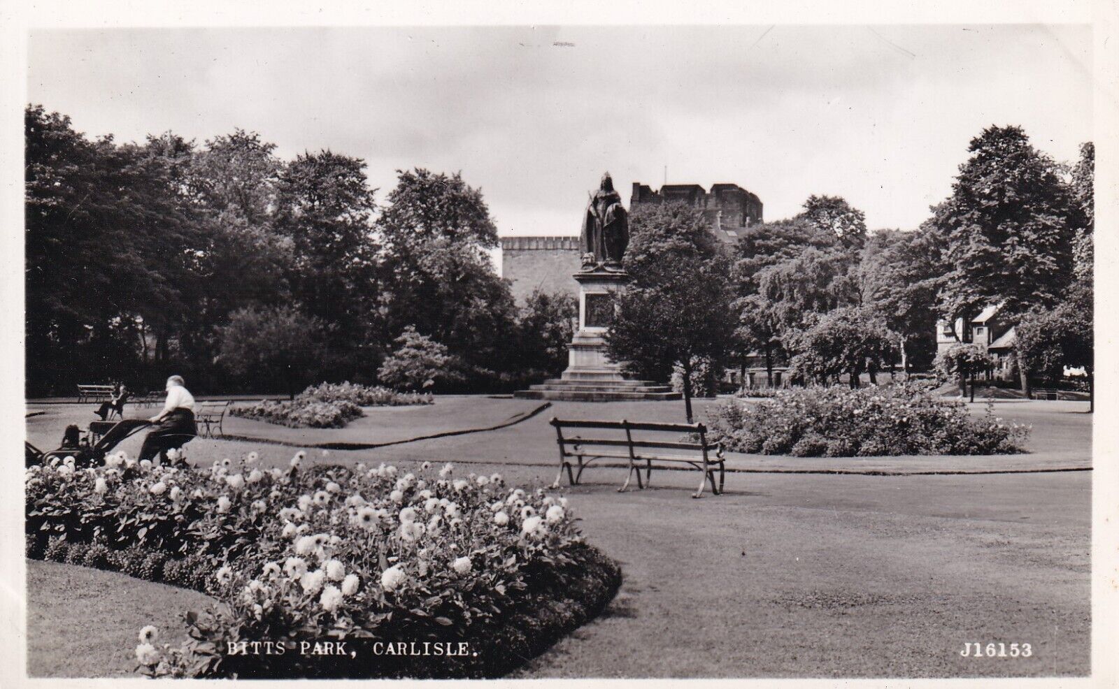 House Clearance - RPPC 1902 STATUE OF QUEEN VICTORIA AT BITTS PARK FORMERLY PEOPLES PARK CARLISLE 