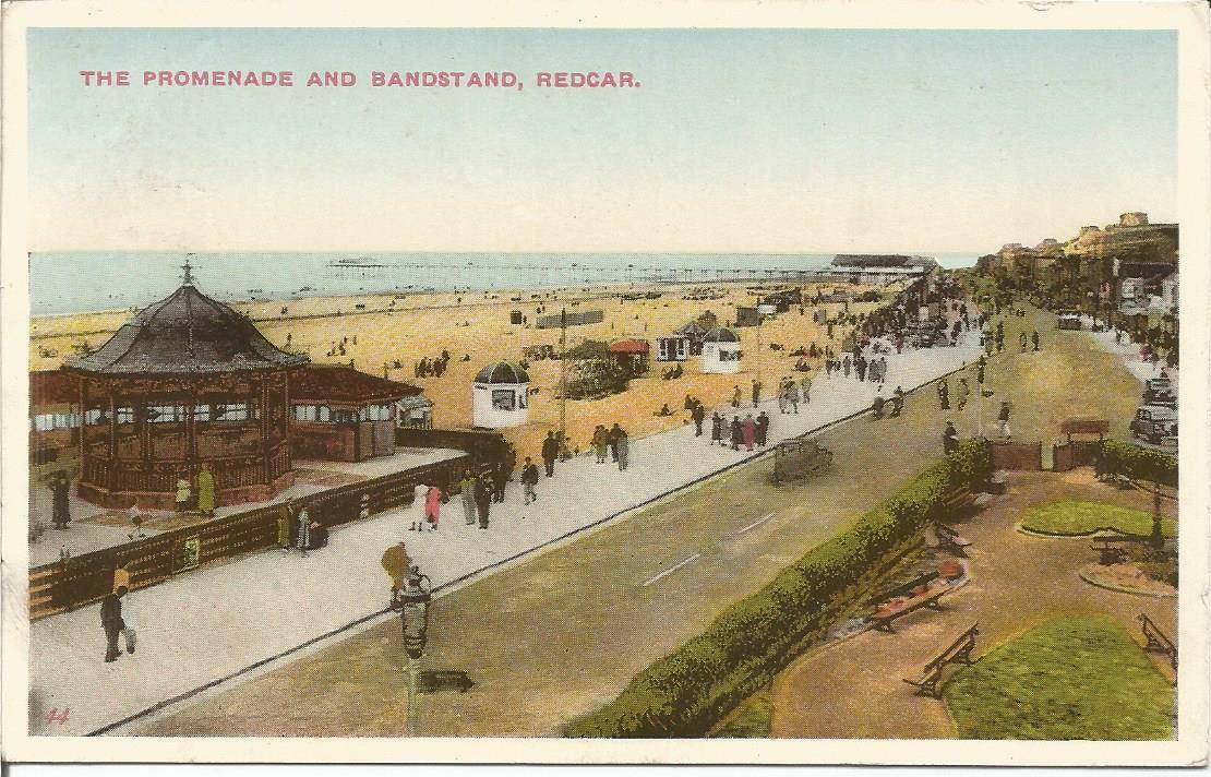 House Clearance - VINTAGE POSTCARD - The Promenade & Bandstand REDCAR - 1930's