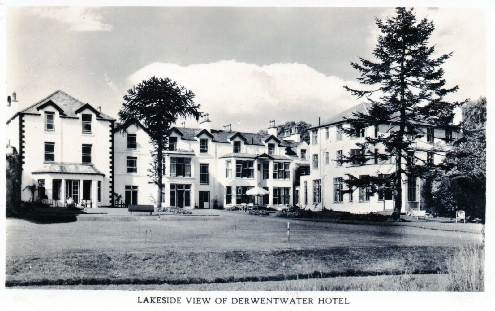 House Clearance - Vintage Service - Lakeside View of Derwentwater Hotel -  unposted